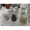 Image 3 : 28 insulators, brown white and clear 