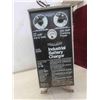 Image 7 : industrial battery charger 50AMP 6+12 volts 