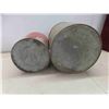 Image 2 : 2 metal gas cans 