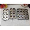 Image 4 : vintage 3 piece metal cannistta set, pantry items, tins,