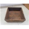 Image 5 : 16" wooden bowl, wooden box 9x9x4" 