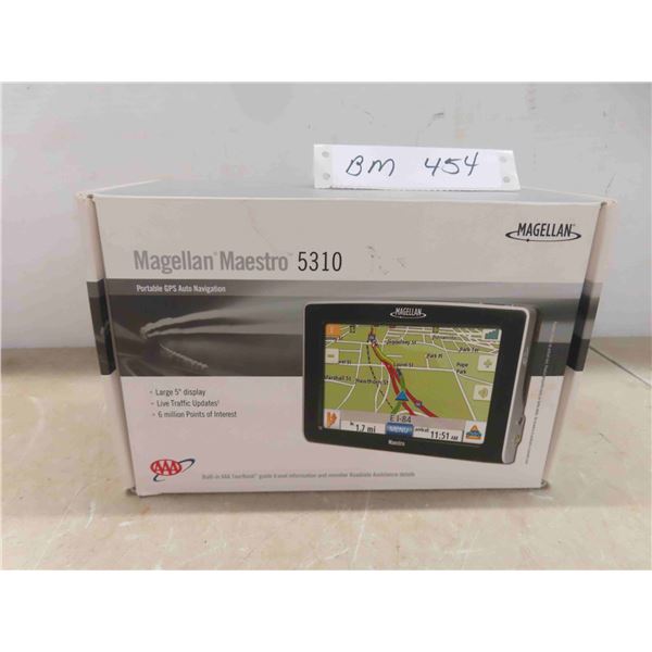 magelan maestro 5310 portable GPS auto navigator 