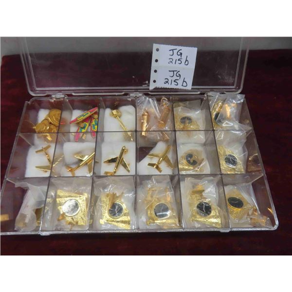 33 brass miniatures inn a plastic case, 5 hats,