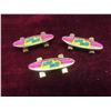 Image 3 : 33 brass miniatures inn a plastic case, 5 hats,