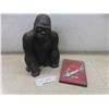 Image 1 : plastic gorilla bank 12" tail and harpoon whale watching