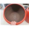 Image 2 : 2 ceramic planters  16" wide 14" high 