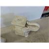 Image 4 : Elephant Plant Stand / Ornament 