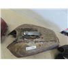 Image 5 : 3 Motorcycle Gas Tanks 