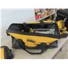 Image 12 : 4 Dewalt 20V Tools : 18 Gauge Brad Nailer, 6 1/2'' 