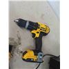 Image 11 : 5 Dewalt 20V Tools: Angle Grinder & Accessories,