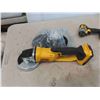 Image 2 : 5 Dewalt 20V Tools: Angle Grinder & Accessories,