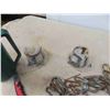 Image 7 : Snaps, Lead Rope, Horse Bits, Plus.