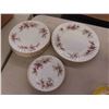 Image 8 : china: cups, saucers, plates, royal albert, lavander rose