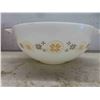 Image 2 : pyrex twn and country  mixing bowl 13" 