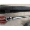 Image 2 : 3 Torque Wrenches : Mastercraft Maximum 1/2'' 250lbs 