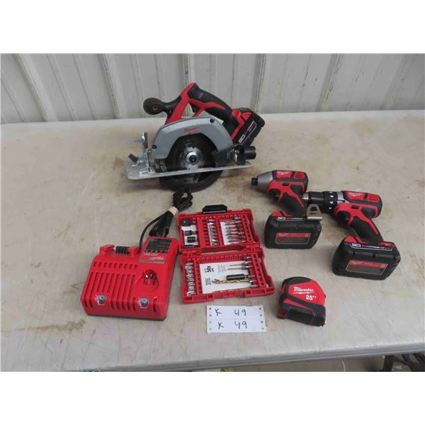 Milwaukee 18V Cordless Tools : Circular Saw, 1/4'