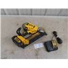 Image 1 : Dewalt 20V Model DCN 692 Framing Nailer with Battery 