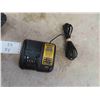 Image 7 : Dewalt 20V Model DCN 692 Framing Nailer with Battery 
