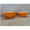 Image 2 : 4 Pyrex Nesting Mixing Bowls 