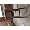 Image 8 : Table with Steel Pedestal 36'' x 36'' , 3 Wood Framed Upholstered 