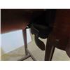 Image 8 : Seamstress Rotary Electric Sewing Machine in Cabinet 