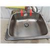 Image 2 : Stainless Steel sink 20x20, 12x7" deep with brushed 