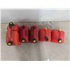 Image 2 : 5 Plastic gas containers 