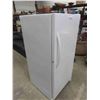 Image 2 : Frigidaire Upright Freezer 59'' x 28'' x 28 1/2'' 