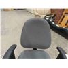 Image 2 : Office Chair Rolling/Adjustable 