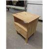 Image 2 : Oak Stand/Table 29 1/2'' x 27 1/2'' x 31 1/2'' 