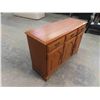Image 2 : Maple Buffet 33'' x 55'' x 17'' 