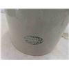 Image 2 : Medalta 8 Gallon Crock 