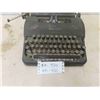 Image 2 : Smith-Corona Clipper Typewriter