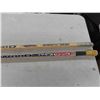 Image 2 : 2 Hockey Sticks 