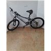 Image 1 : **CCM Vandal 24 Mountain Bike