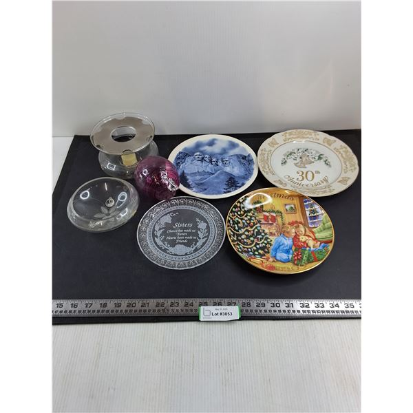 Decorative Plates, Glass Dishes, Ornament