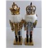 Image 2 : Pair of Nutcracker Kings Table Decor - 15" Tall