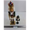 Image 1 : Nutcracker King & Dwarf Guard - 15" & 8" Tall