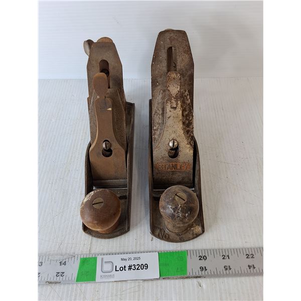 (2) Vintage Bench Planes