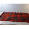 Image 2 : Plaid Throw Blanket