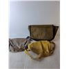 Image 2 : (3) Messenger Style Bags