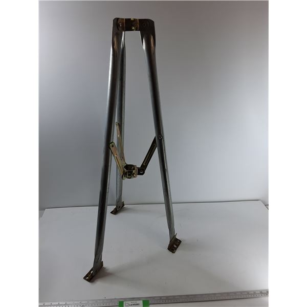 Metal Antenna Holder