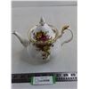 Image 1 : Royal Albert 'Old Country Roses' Teapot