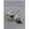 Image 2 : Royal Albert 'Old Country Roses' Teapot