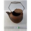 Image 1 : Cast Iron Kettle