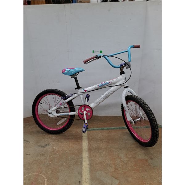 **Girl's Avigo Bike 18" Tires, Cannot Ship