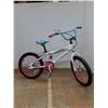 Image 1 : **Girl's Avigo Bike 18" Tires, Cannot Ship