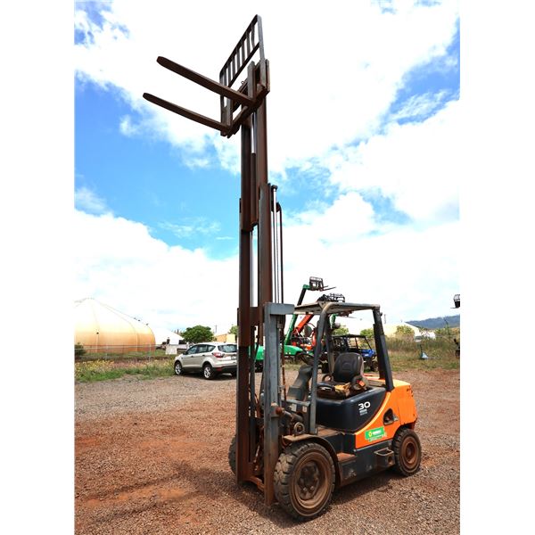 (866841) 2014 D30S-7 Doosan Diesel Forklift (Starts & Runs See Video)