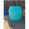 Image 2 : 1000 + Gallon Hold-On HD Water Tank