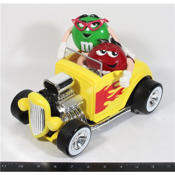 M&M CANDY DISPENSER REBEL WITHOUT A CLUE YELLOW